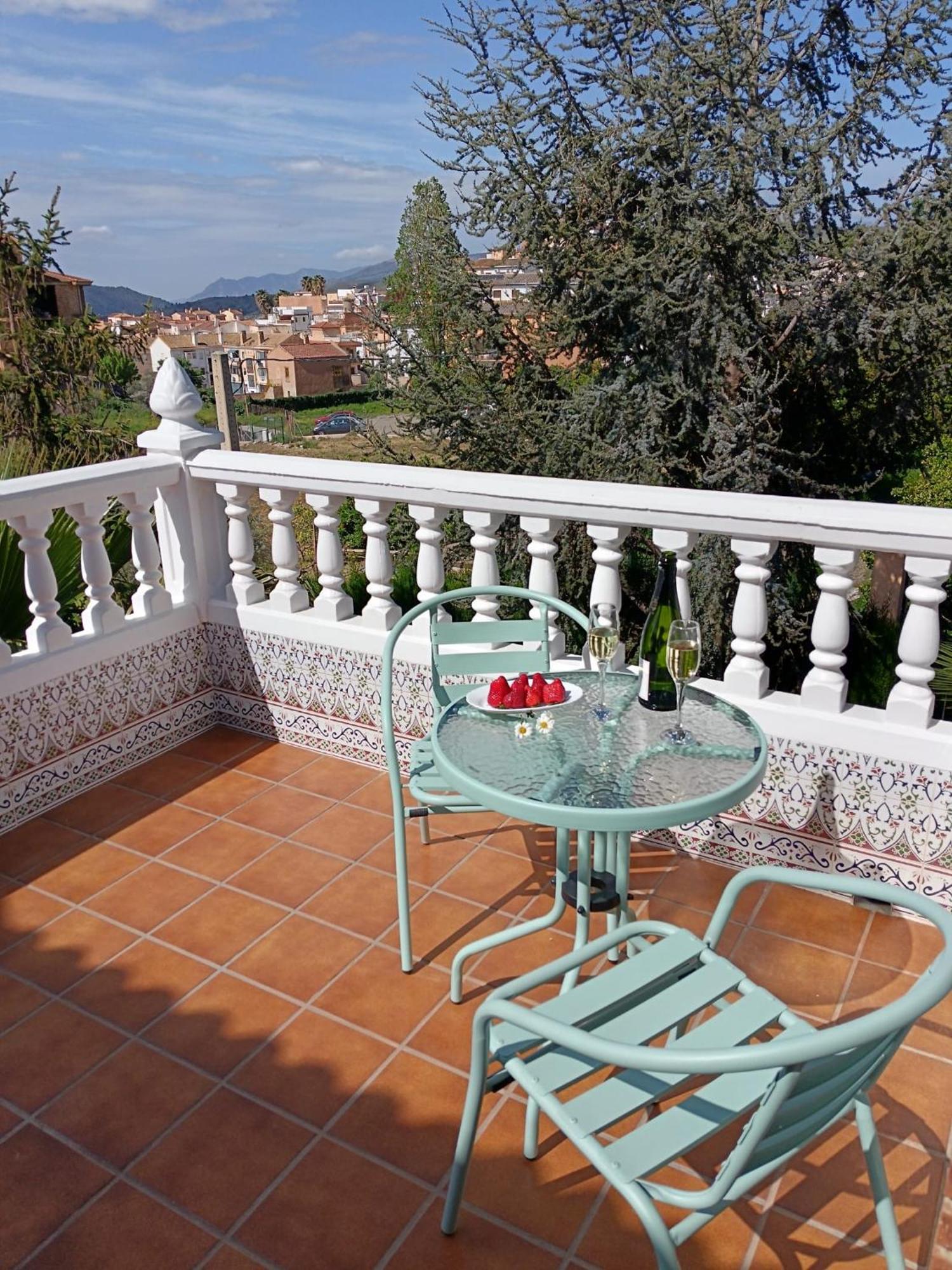 Casa Rural Las Cuatro Flores Orgiva Εξωτερικό φωτογραφία