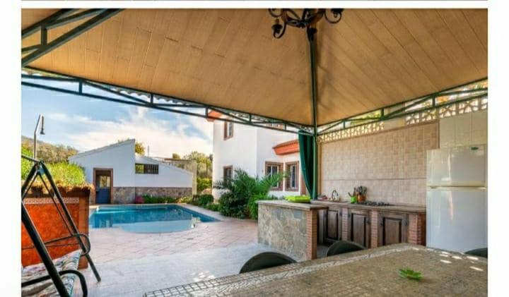 Casa Rural Las Cuatro Flores Orgiva Εξωτερικό φωτογραφία
